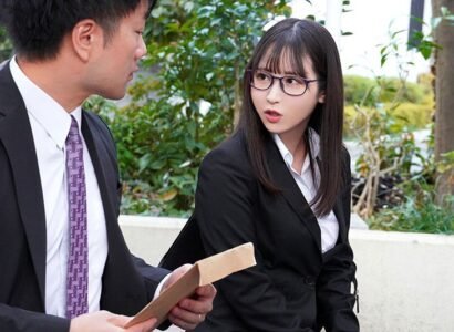 sex thư Thư ký không còn giữ bộ mặt nghiêm túc hàng ngày khi làm việc với sếp