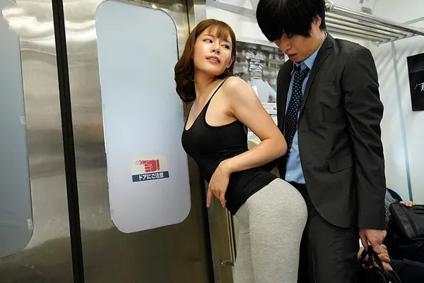 sex gay châu âu Anh trai may mắn được em gymer dí mông vào “cậu nhỏ” trên tàu điện